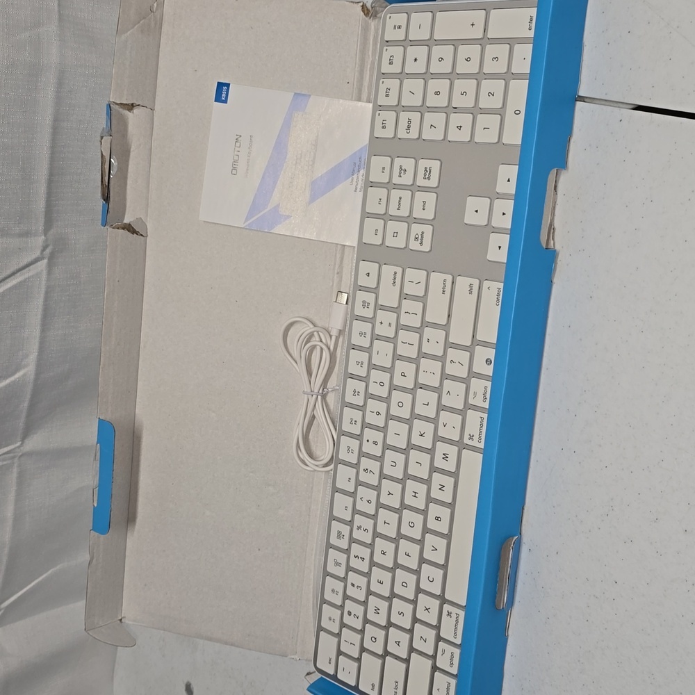 (F1)Wireless Bluetooth Keyboard for Mac or Windows PC - Picture 4 of 7